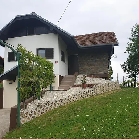 Zidanica Balantic Dobrovnik